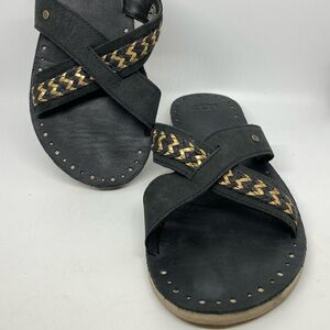 Ugg Lexia Sandal size 8                 (NM)